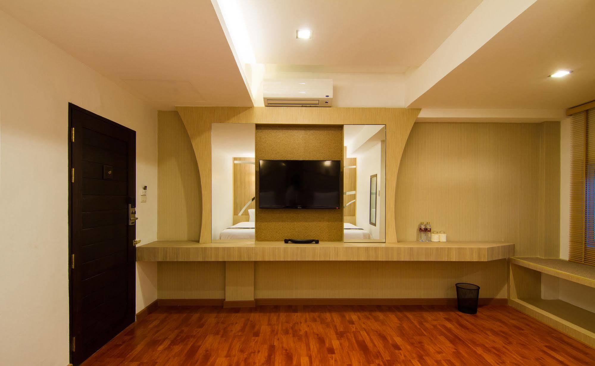 Delio Boutique Hotel Udon Thani Exterior foto